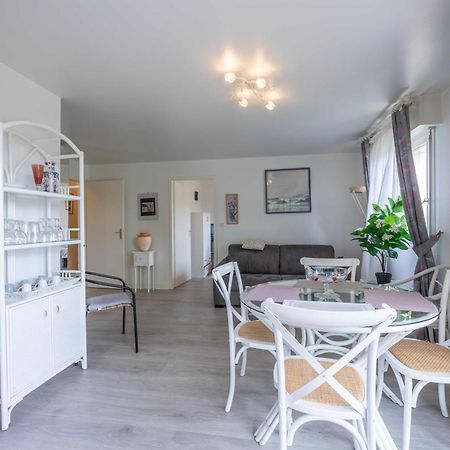 Apartment With Parking And Balcony Near The Beach Deauville Kültér fotó
